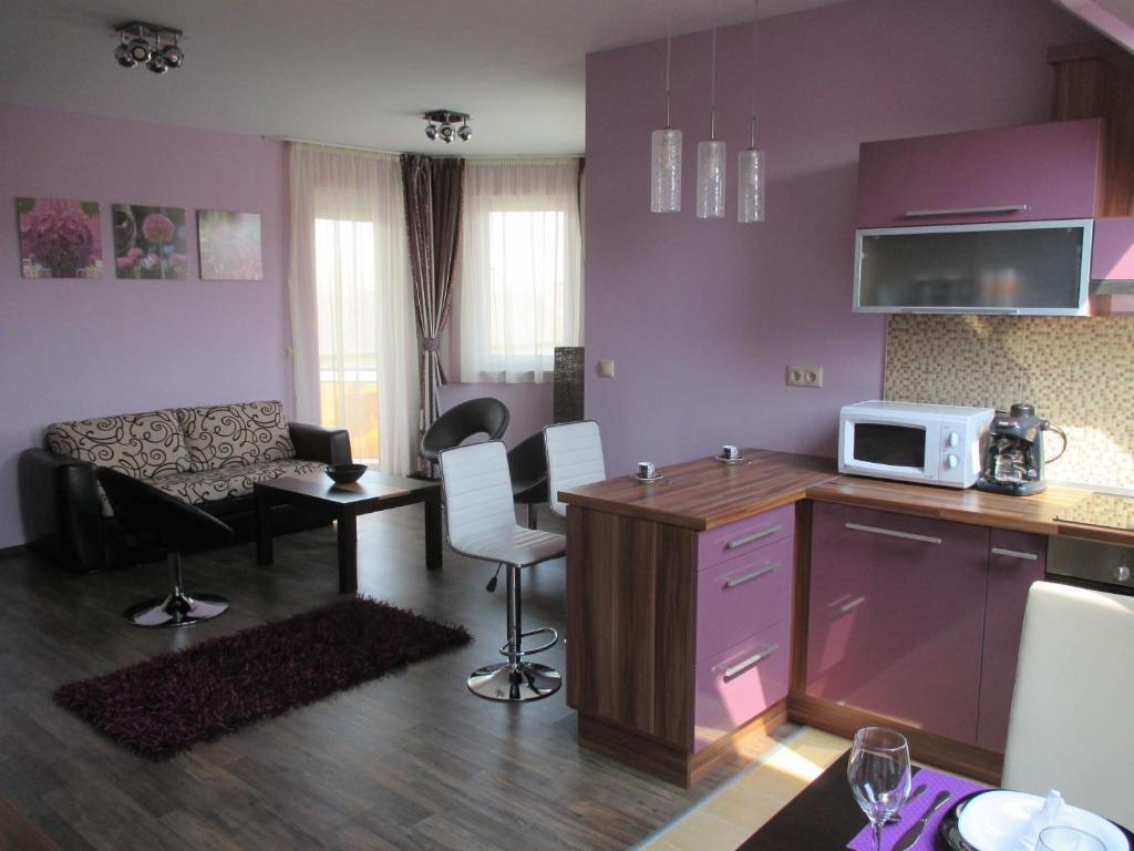 Alpha Apartman Sarvar Ruang foto